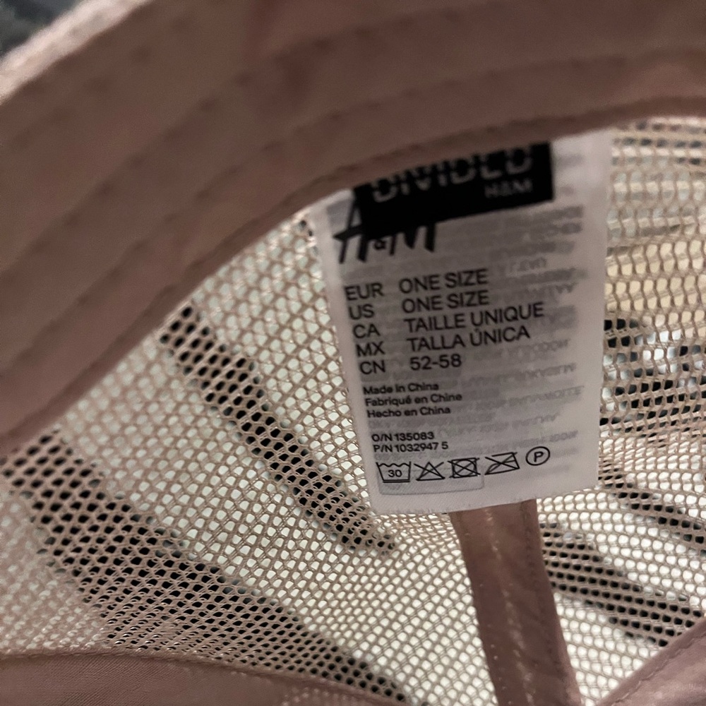 Trucker hat bundle - Picture 9 of 9
